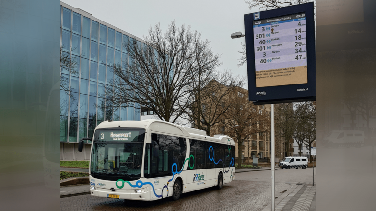 Plaatsing nieuwe digitale informatieborden bij bushaltes vertraagd